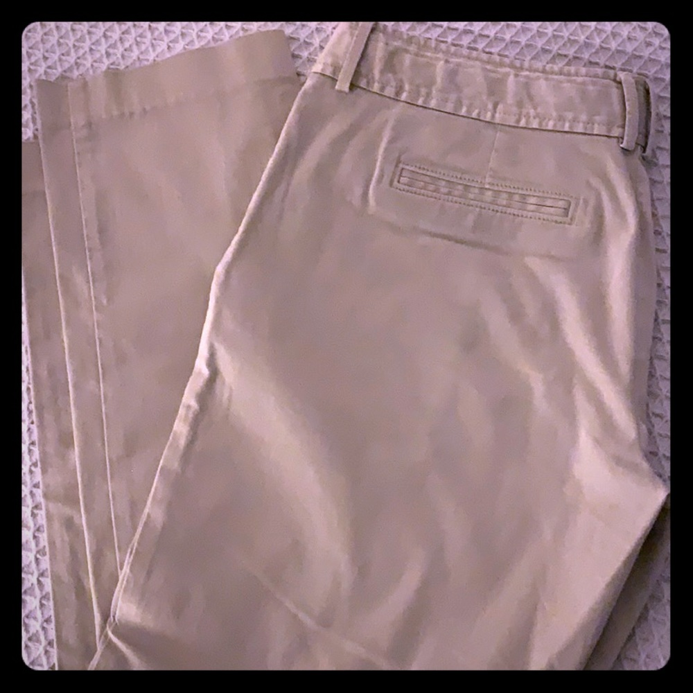 Banana Republic cropped khaki pants